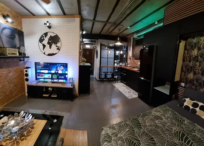 Estudio Pizarro Down Town Торремолинос