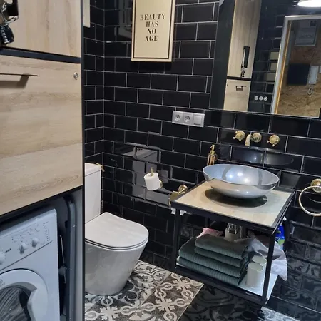 Estudio Pizarro Down Town * Torremolinos